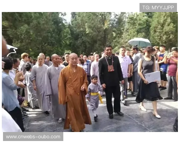 文班亚马少林寺剃度期间灵感触发NBA五绝梗图